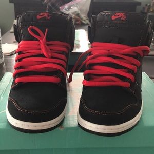 Nike Dunk High Pro sz. 10.5 “Yellow & Red Stiches’